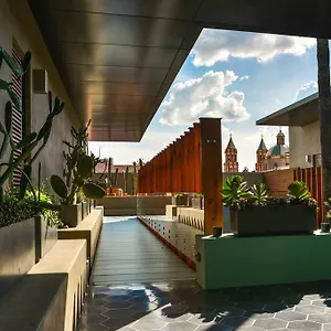 https://criol.hotels-in-queretaro.com