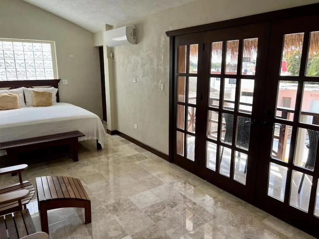 Flamingo Hotel Cozumel 3*,